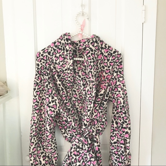 Victoria Secret Cheetah Robe - Picture 1 of 2